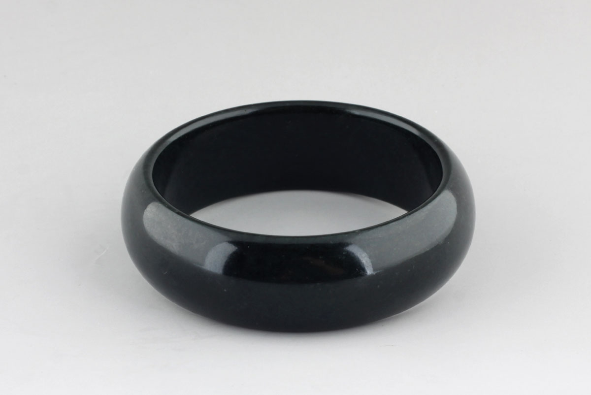 真假墨玉鉴别真伪 真假墨玉鉴别真伪